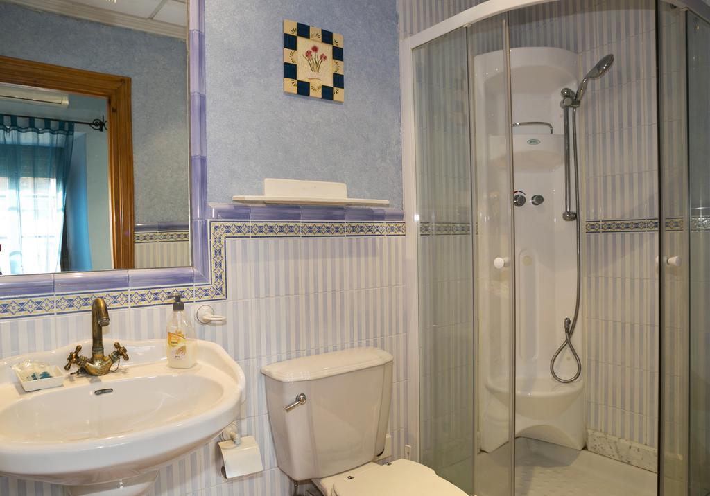 Hotel Restaurante La Masieta كريكسل المظهر الخارجي الصورة